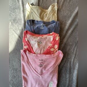 Bundle of Sonoma V-Neck Tees XL